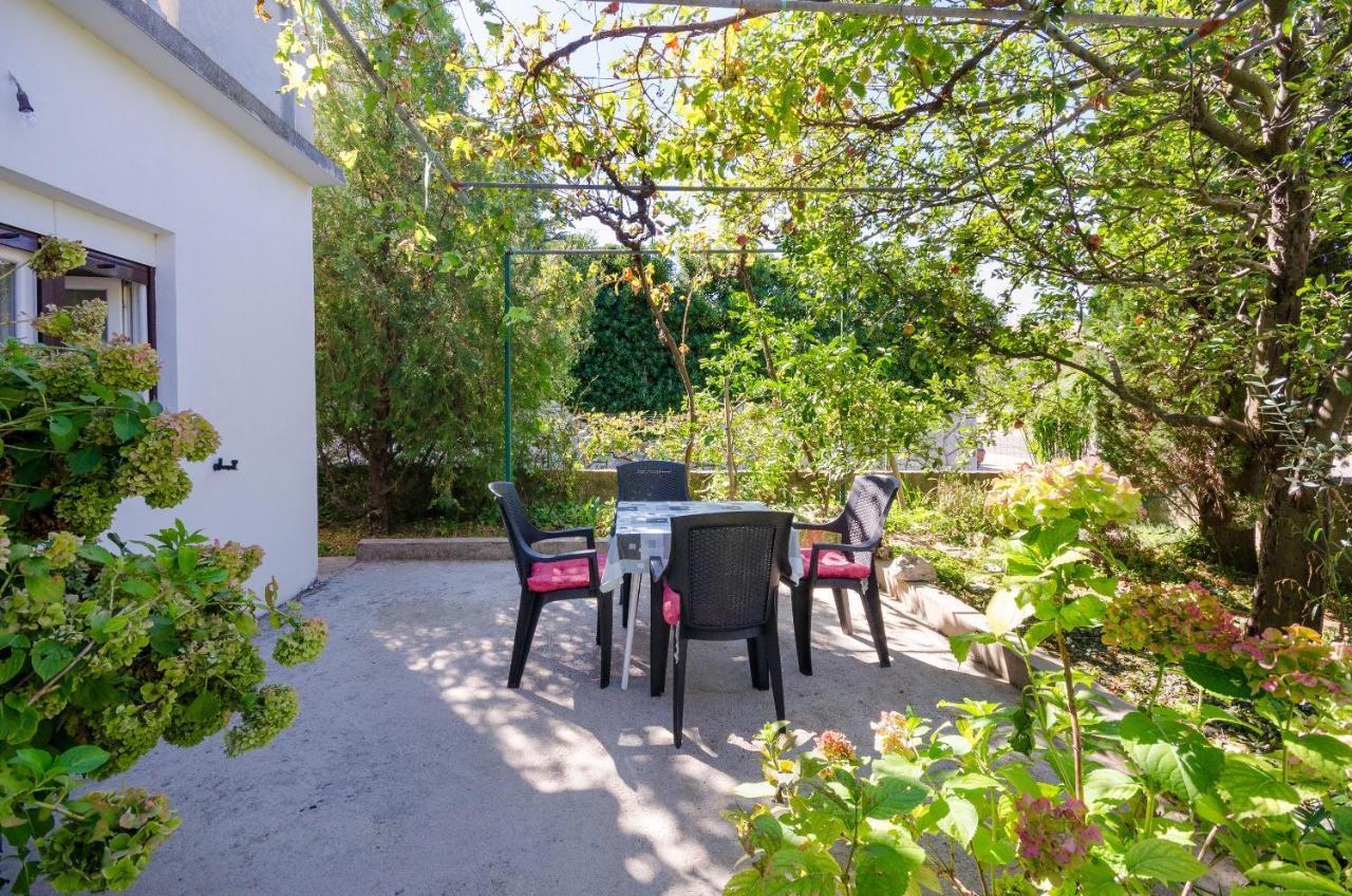 Apartment Ruza Лопар Екстериор снимка
