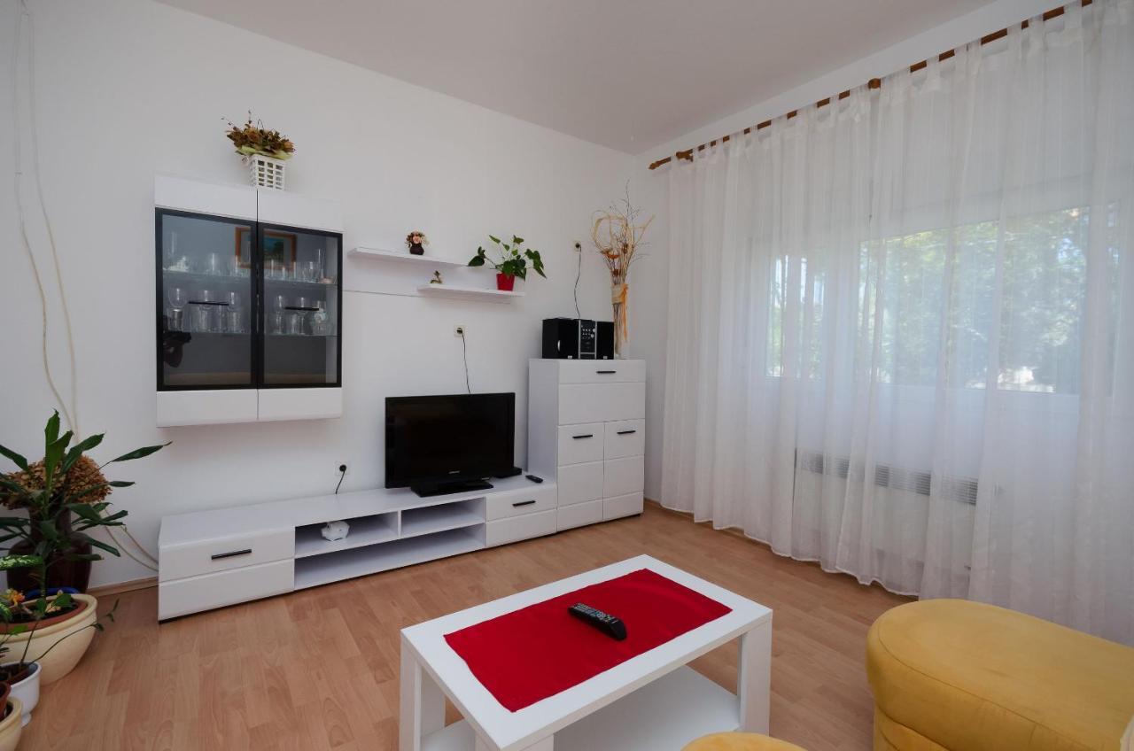 Apartment Ruza Лопар Екстериор снимка