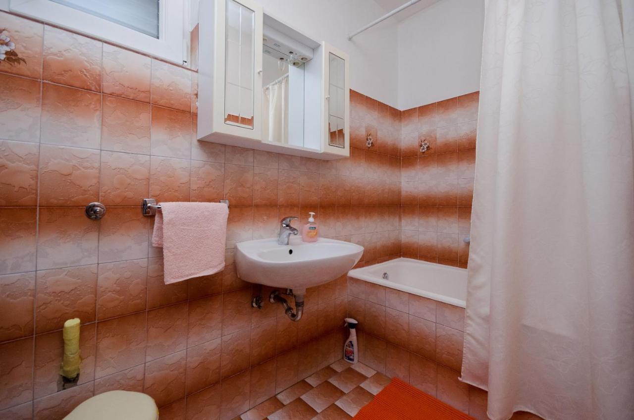 Apartment Ruza Лопар Екстериор снимка